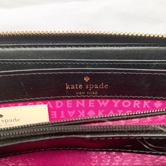 Authentic ♠️ Kate Spade Striped Wallet Clutch - Picture 3 of 6